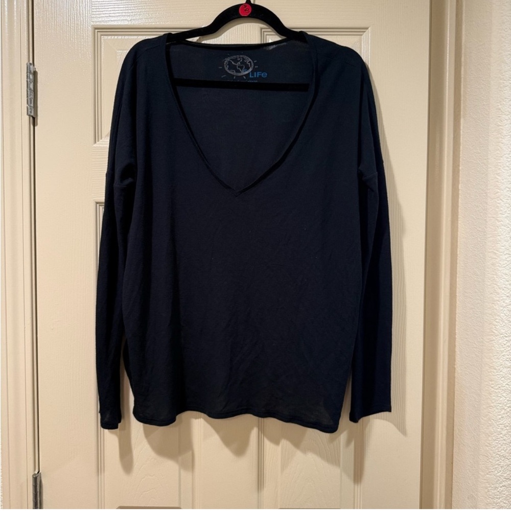 Blue Life Black V-Neck Relaxed Fit Sweater Size S revolve brand